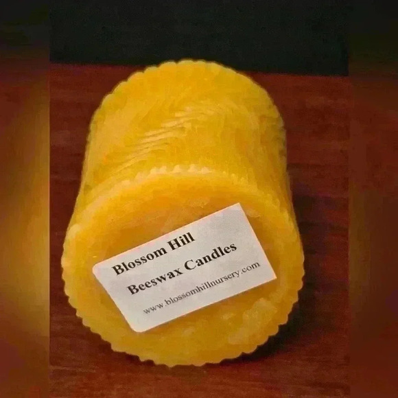 100% Beeswax  Swirl Pillar Candle - Picture 5 of 10